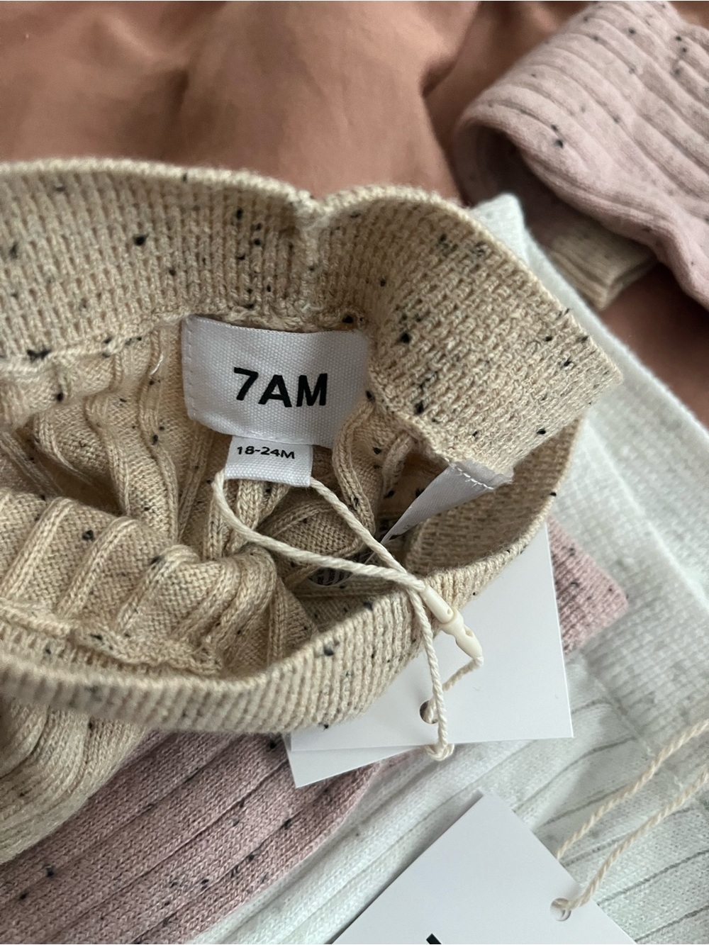 NWT 7AM - 2 jumpsuits and 3 leggings - ash rose, oat, ribbed seashell 18-24M - Picture 3 of 5